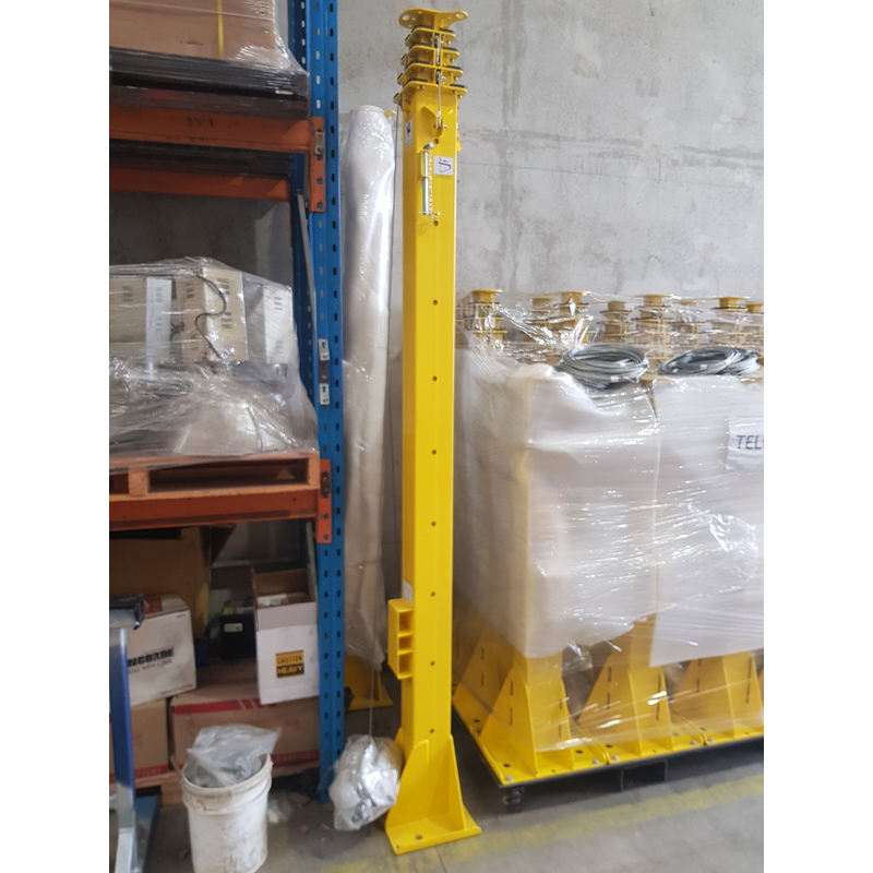 Telescopic Winch Up Mast - 11.3m Extended Length