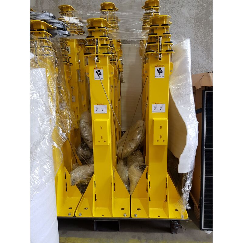 Telescopic Winch Up Mast - 5m Extended Length